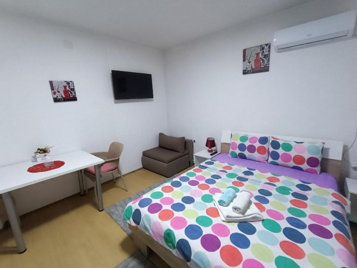 City Center Apartments 普里莱普 外观 照片