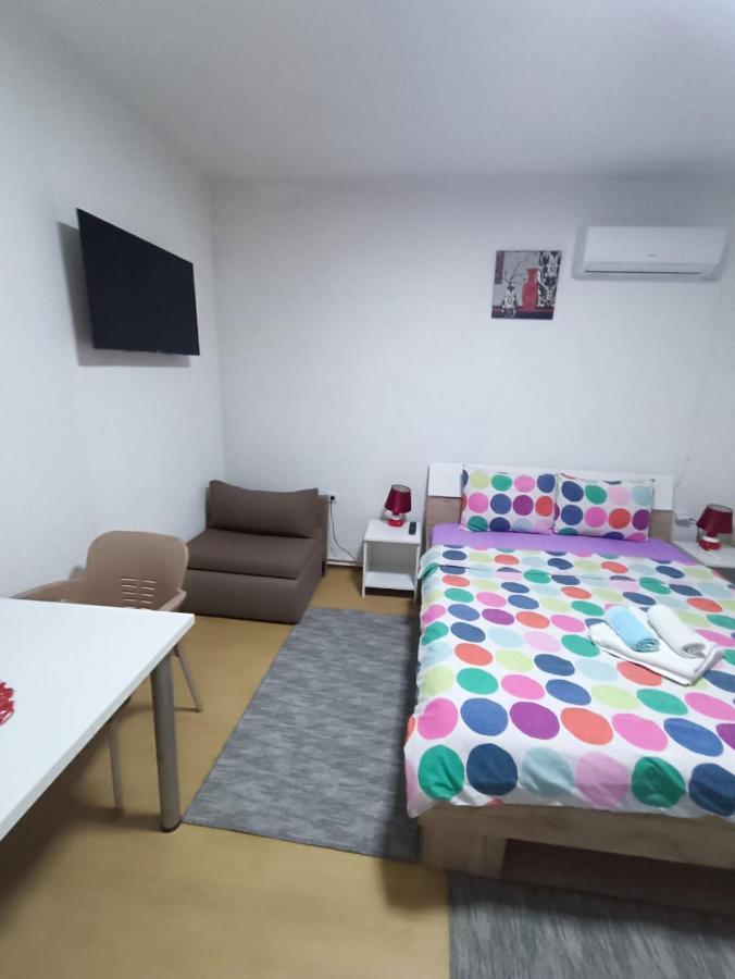 City Center Apartments 普里莱普 外观 照片