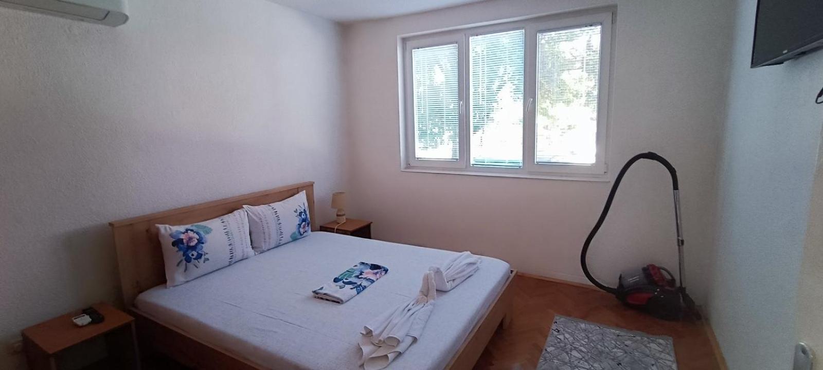 City Center Apartments 普里莱普 外观 照片